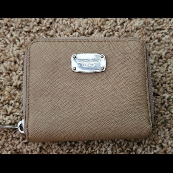 Small Michael Kors Brown Wallet with Silver Accents - Picture 1 of 2